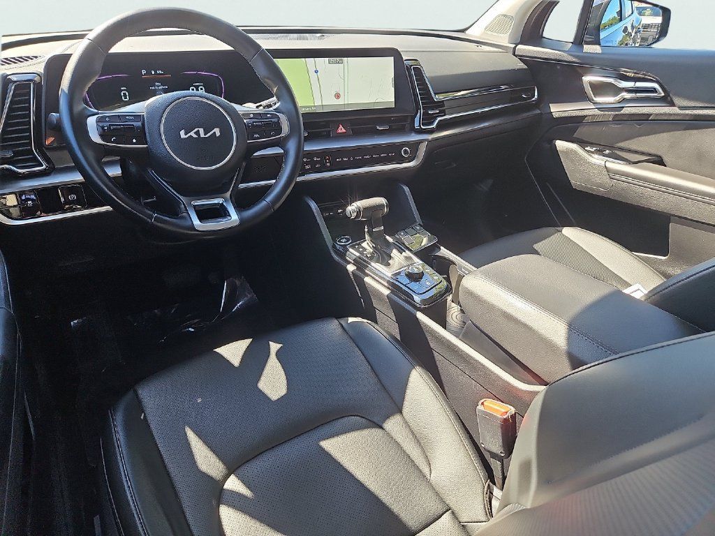 Certified 2024 Kia Sportage EX AWD/4WD image 11
