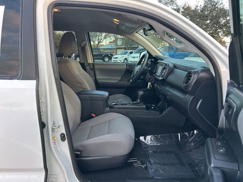 Used 2019 Toyota Tacoma SR w/ SR Convenience Package image 38