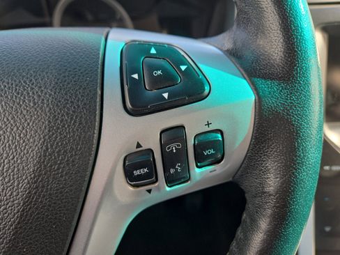 Used 2015 Ford Explorer XLT w/ Equipment Group 202B image 14