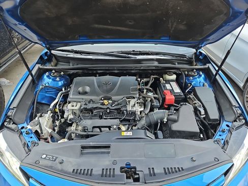 Used 2020 Toyota Camry XLE image 37