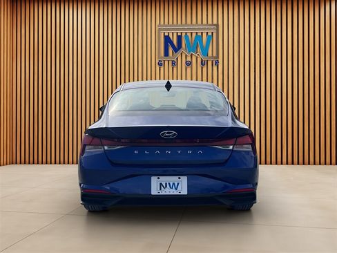 Used 2023 Hyundai Elantra SEL w/ Convenience Package FWD image 28