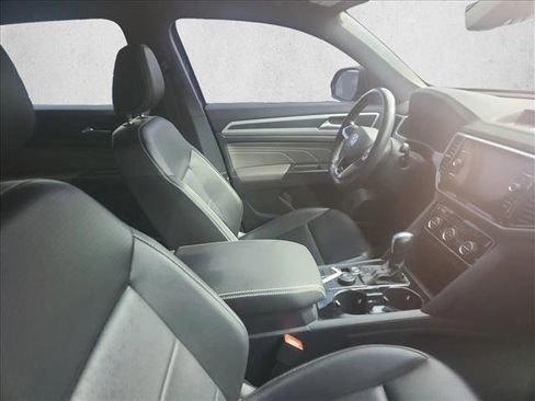 Used 2022 Volkswagen Atlas Cross Sport SEL R-Line AWD/4WD image 7