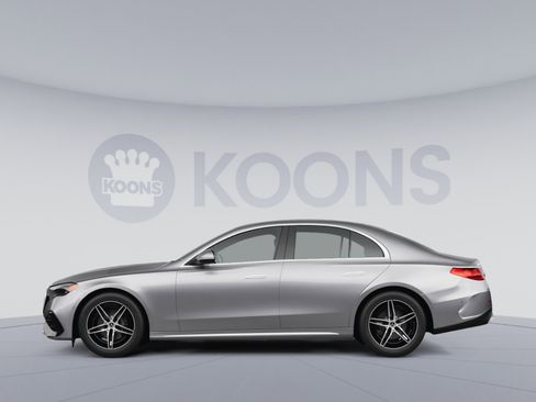 Used 2024 Mercedes-Benz E 350 4MATIC Sedan w/ Driver Assistance Package image 2