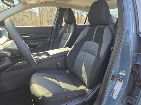 New 2026 Nissan Sentra SV w/ SV Convenience Package FWD image 10