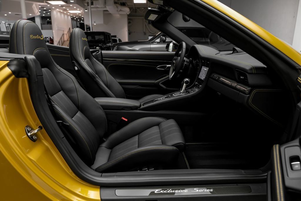 Used 2019 Porsche 911 Turbo S AWD/4WD image 31
