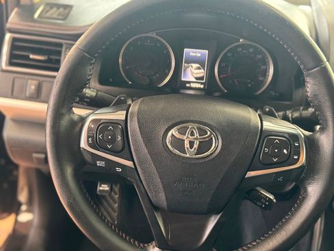 Used 2016 Toyota Camry SE image 24