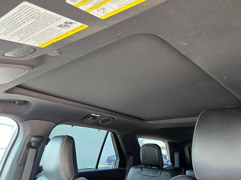 Used 2020 Ford Explorer ST w/ Premium Technology Package AWD/4WD image 17