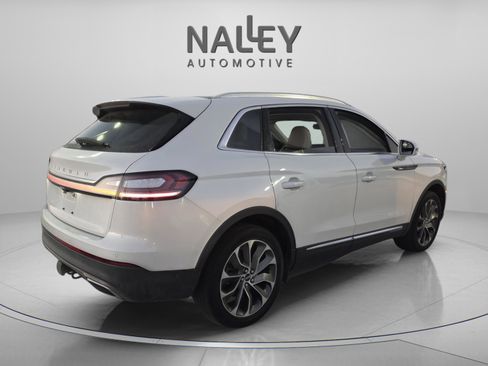 Used 2022 Lincoln Nautilus Reserve w/ Equipment Group 201A image 4