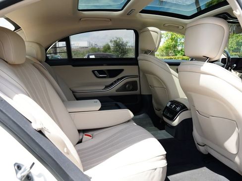 Used 2022 Mercedes-Benz S 580 4MATIC Sedan image 19