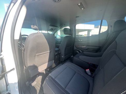 Used 2021 GMC Acadia SLE w/ Driver Convenience Package FWD image 29
