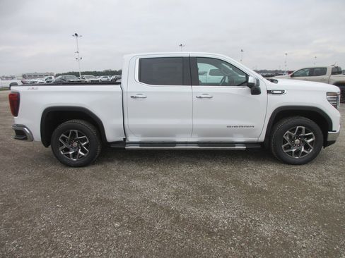 New 2026 GMC Sierra 1500 SLT w/ SLT Premium Plus Package image 3