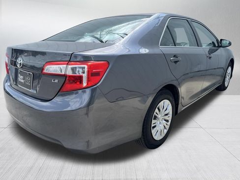 Used 2012 Toyota Camry LE FWD image 10