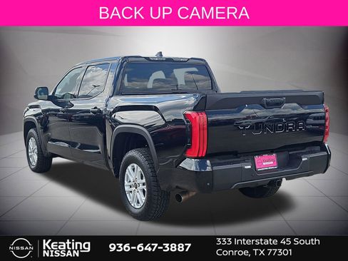 Used 2022 Toyota Tundra SR5 w/ SR5 Convenience Package AWD/4WD image 5