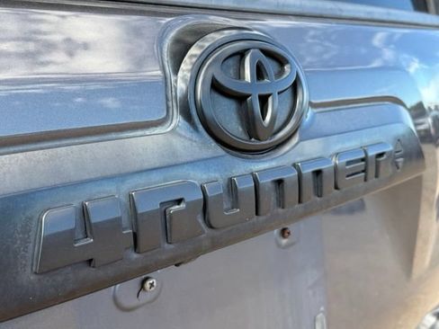 Used 2020 Toyota 4Runner TRD Off-Road Premium w/ Moonroof Package AWD/4WD image 15