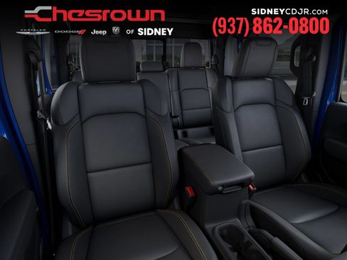 New 2025 Jeep Gladiator Sport AWD/4WD image 16