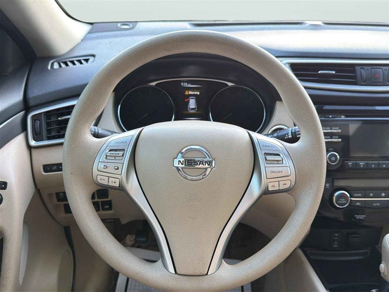 Used 2014 Nissan Rogue SV w/ SV Moonroof Package AWD/4WD image 21