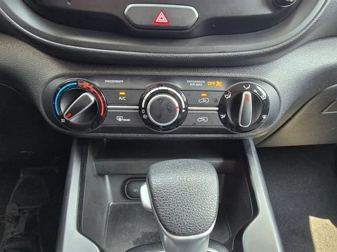 Used 2024 Kia Soul LX w/ Option Group 015 FWD image 20
