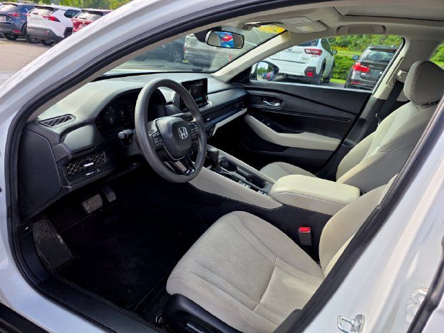 Used 2024 Honda Accord EX image 15