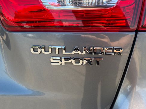 Used 2015 Mitsubishi Outlander Sport ES FWD image 31