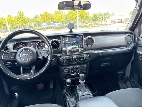 Used 2021 Jeep Gladiator Sport AWD/4WD image 29