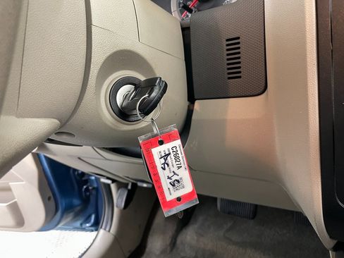 Used 2009 Ford Escape XLS image 22