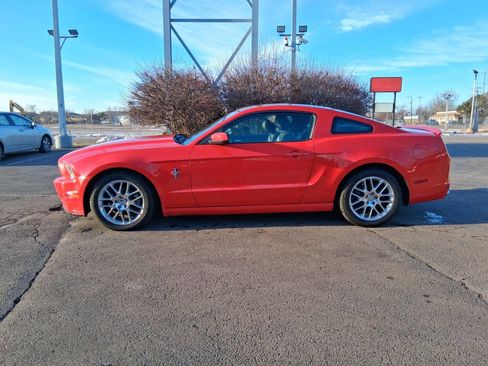Used 2013 Ford Mustang Premium w/ Electronics Pkg image 4