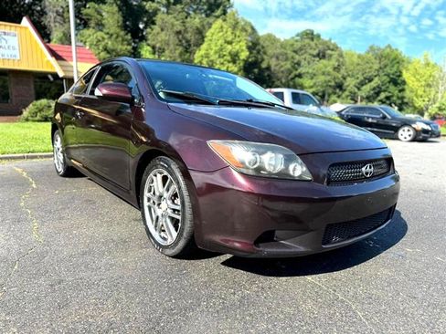 Used 2010 Scion tC image 3