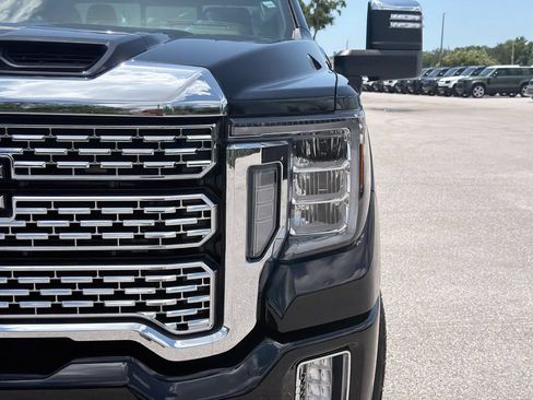 Used 2023 GMC Sierra 2500 Denali w/ Denali Ultimate Package AWD/4WD image 9