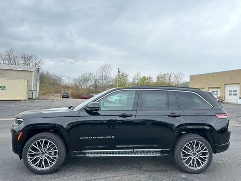 New 2026 Jeep Grand Cherokee Summit AWD/4WD image 5