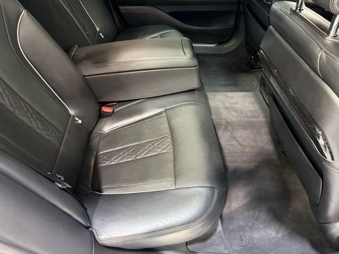 Used 2017 BMW 750i xDrive image 30