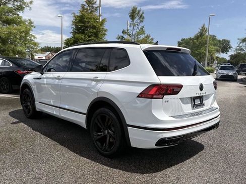 Used 2023 Volkswagen Tiguan SE R-Line FWD image 5
