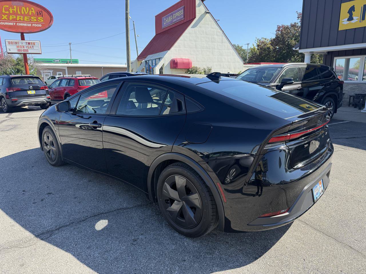 Used 2024 Toyota Prius LE FWD image 7