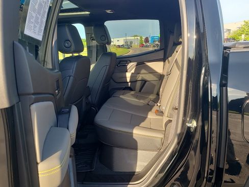 Used 2025 Chevrolet Colorado ZR2 w/ ZR2 Bison Edition AWD/4WD image 35