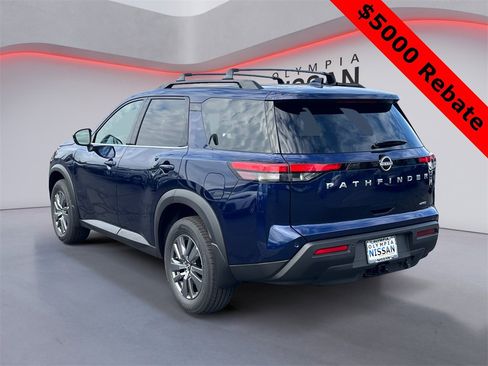 New 2025 Nissan Pathfinder SV w/ SV Premium Package image 3