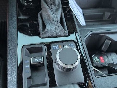 New 2026 Toyota Tundra SR5 AWD/4WD image 15