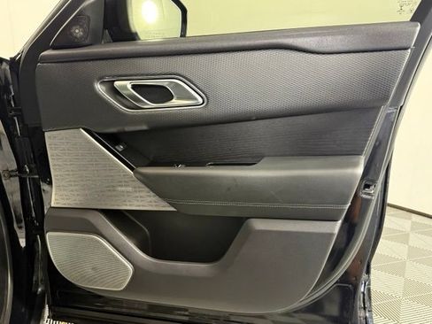 Used 2019 Land Rover Range Rover Velar S AWD/4WD image 19
