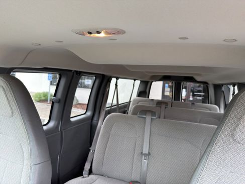 Used 2017 Chevrolet Express 3500 LT w/ LT Preferred Equipment Group image 12