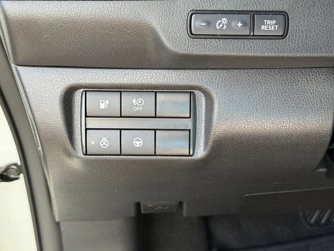 Certified 2025 Nissan Leaf SV Plus FWD image 12
