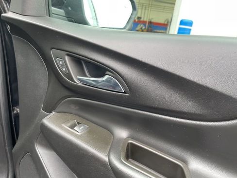 Used 2023 Chevrolet Equinox LT AWD/4WD image 20
