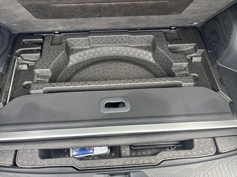 Used 2025 Subaru Forester Limited AWD/4WD image 13