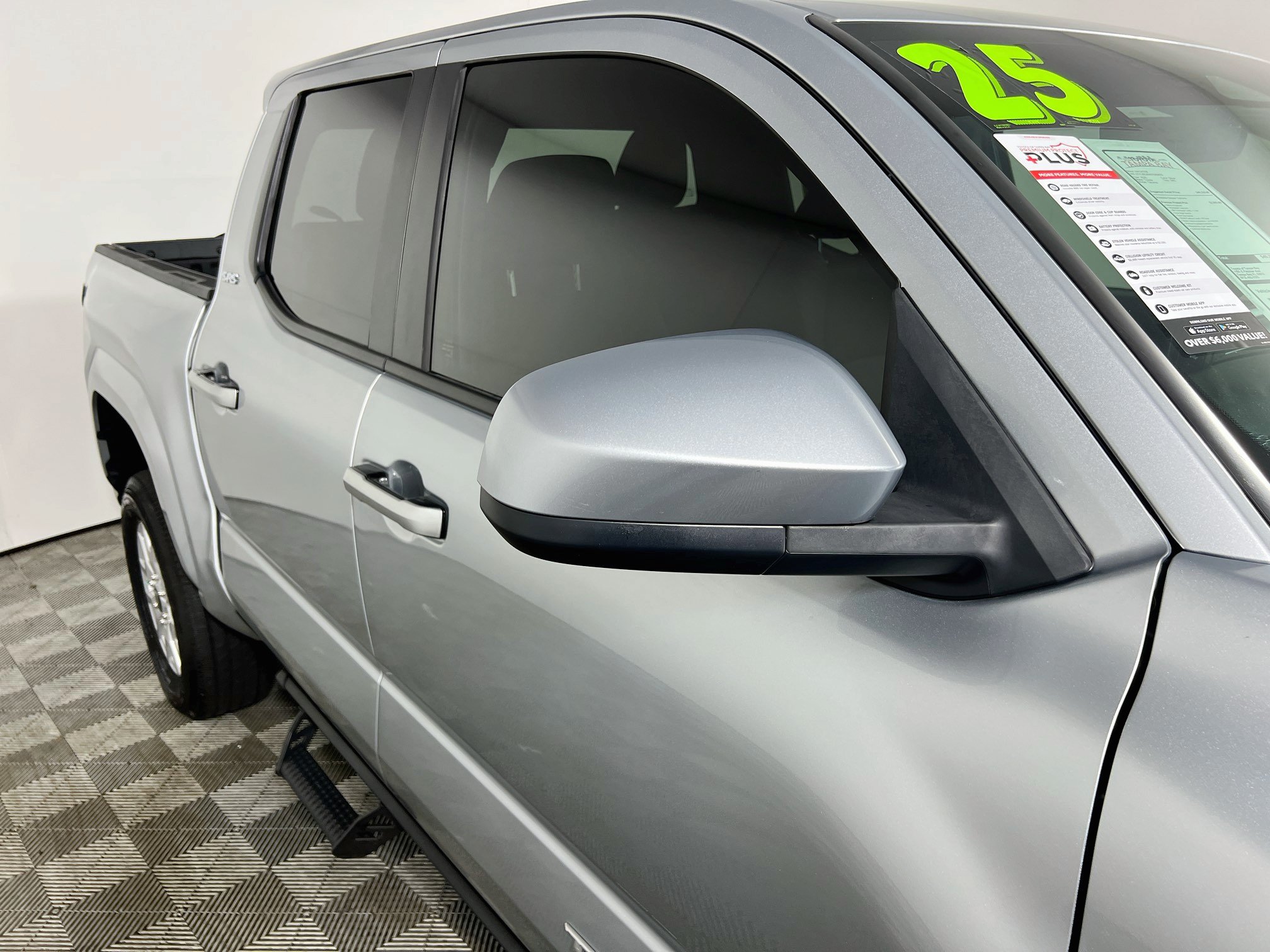 Used 2025 Toyota Tacoma SR5 AWD/4WD image 13