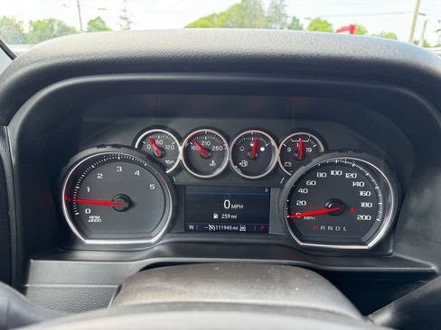 Used 2022 Chevrolet Silverado 2500 Custom w/ Custom Value Package AWD/4WD image 16