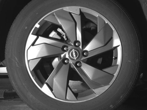 Used 2025 Nissan Rogue SV image 15