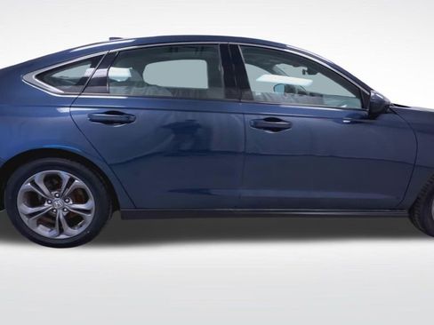 Used 2024 Honda Accord EX image 9