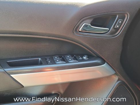 Used 2020 Chevrolet Colorado ZR2 image 21