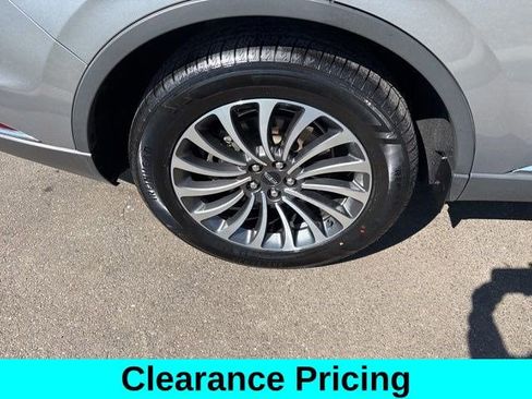 Used 2021 Lincoln Aviator Reserve w/ Elements Package Plus image 47