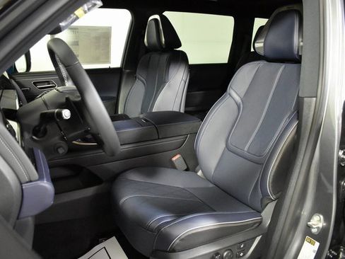 New 2026 INFINITI QX80 4WD image 17