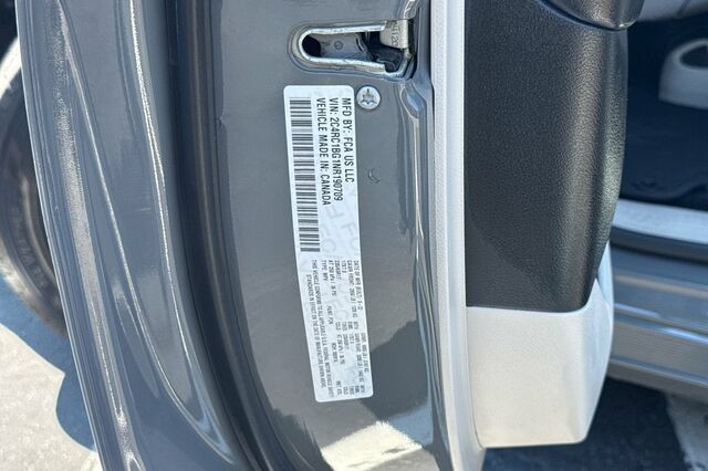 Used 2022 Chrysler Pacifica Touring-L FWD image 26