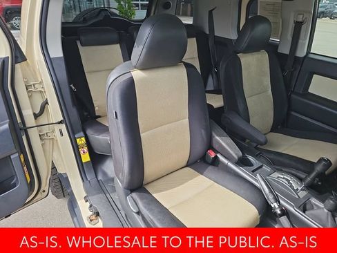 Used 2010 Toyota FJ Cruiser 4WD image 31