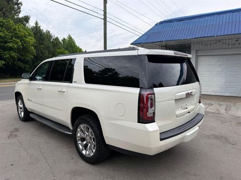 Used 2015 GMC Yukon XL SLT w/ Open Road Package AWD/4WD image 4